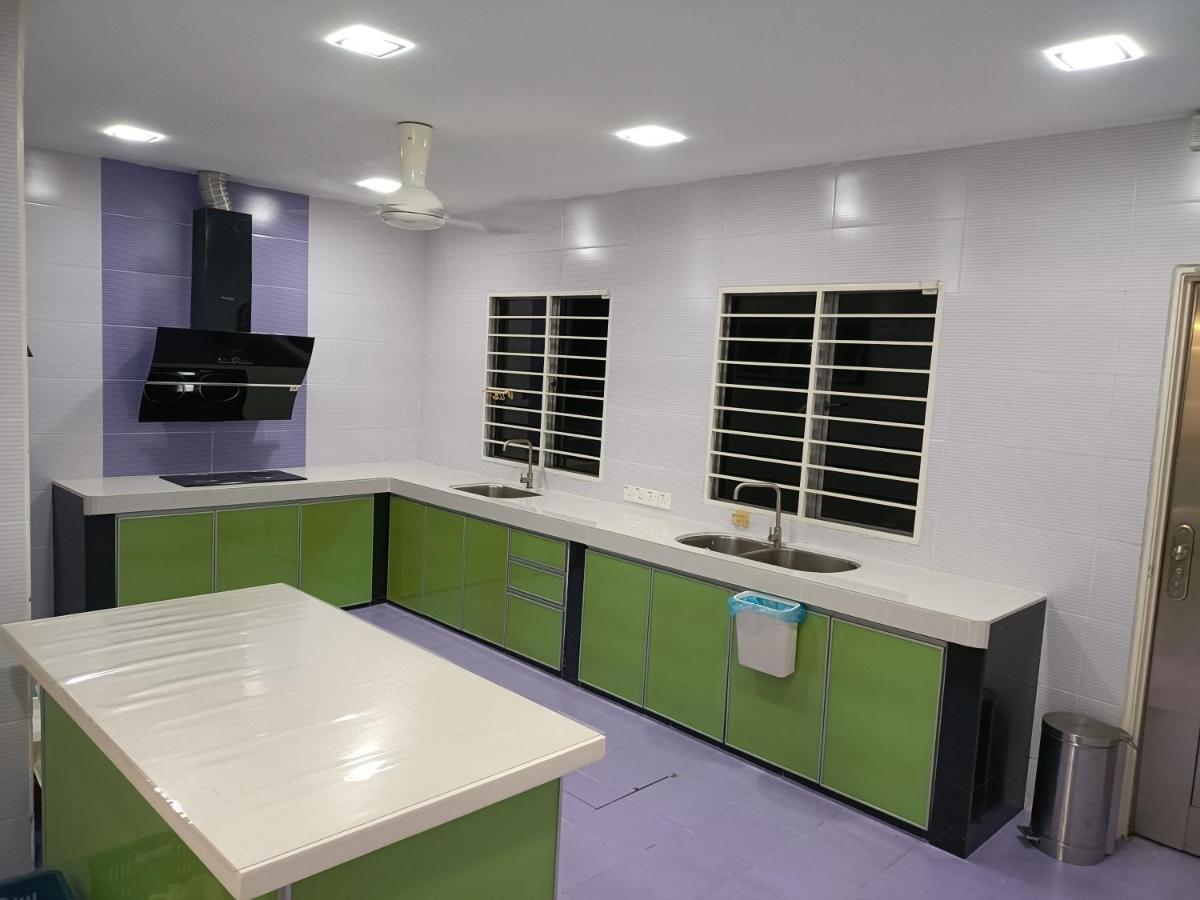 Entire Residential Home•Jia Residences Bkt Serdang沙登温暖的家 Seri Kembangan Luaran gambar