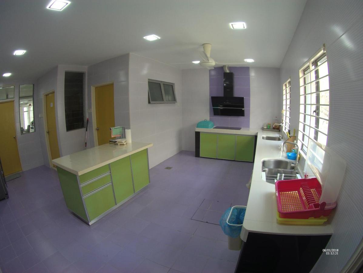 Entire Residential Home•Jia Residences Bkt Serdang沙登温暖的家 Seri Kembangan Luaran gambar