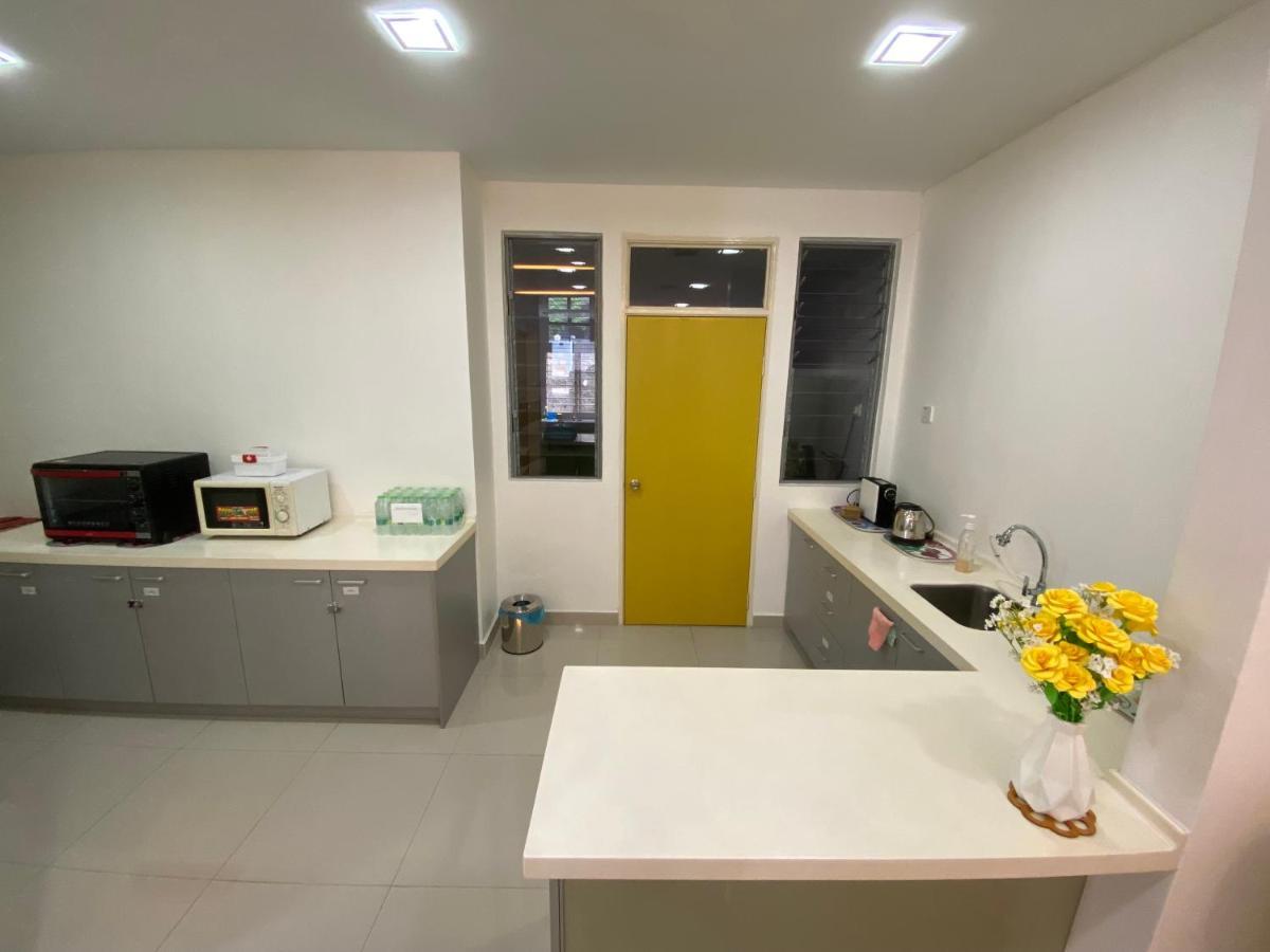Entire Residential Home•Jia Residences Bkt Serdang沙登温暖的家 Seri Kembangan Luaran gambar