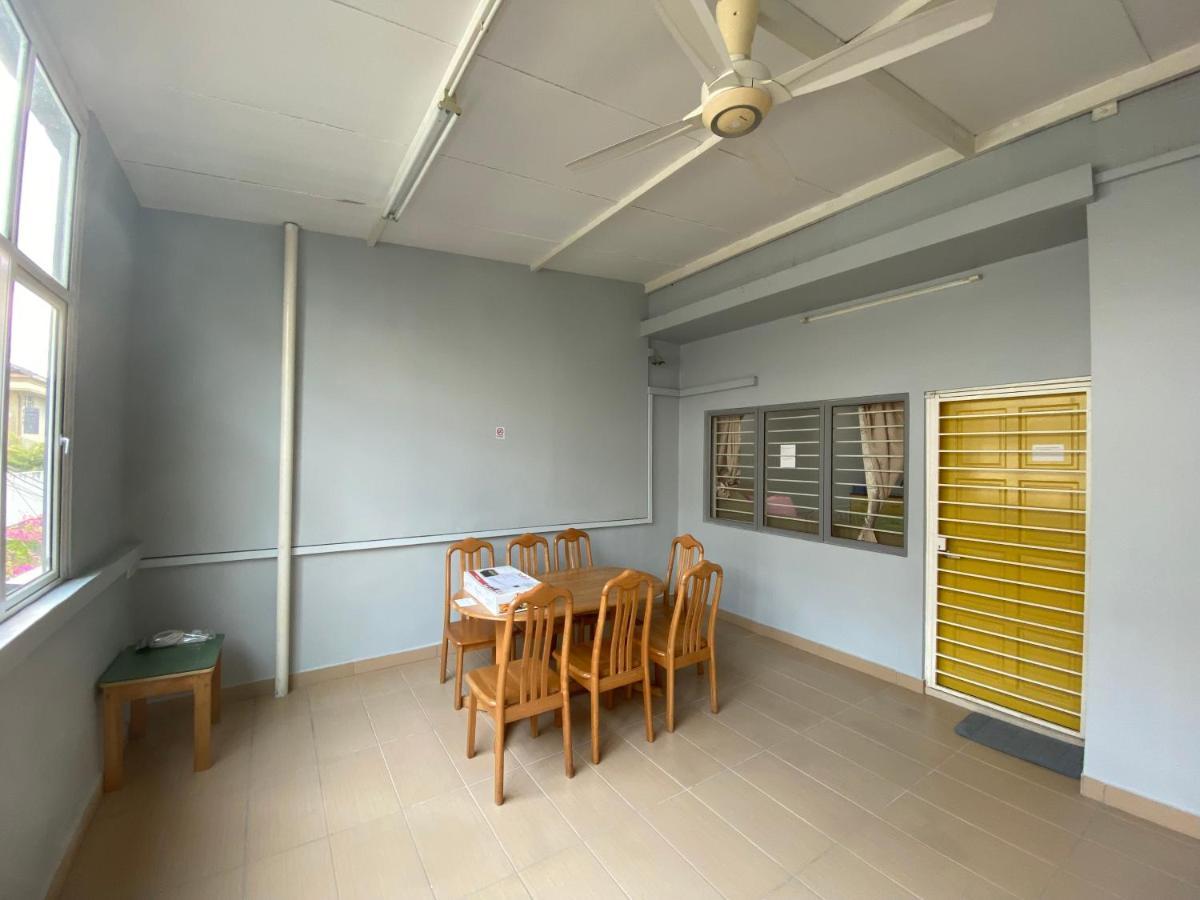 Entire Residential Home•Jia Residences Bkt Serdang沙登温暖的家 Seri Kembangan Luaran gambar
