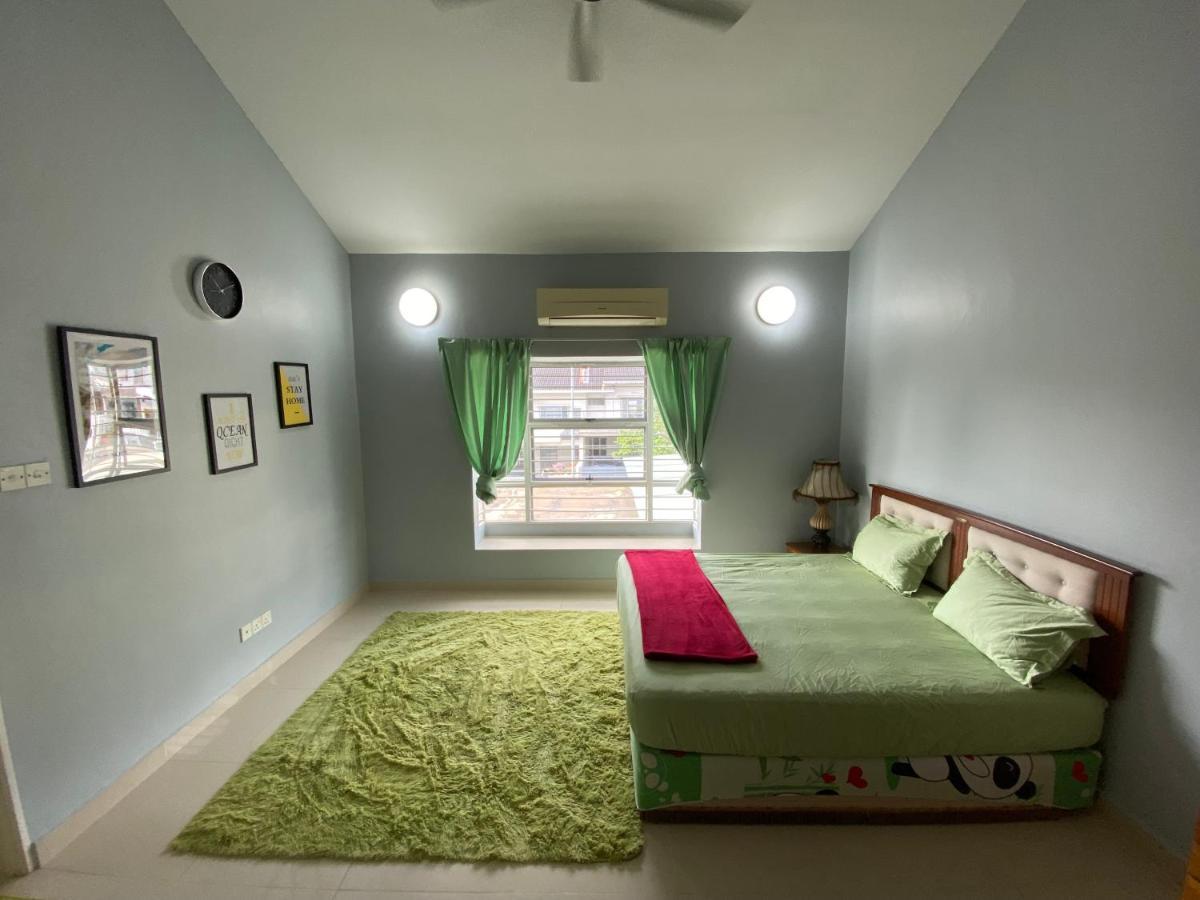 Entire Residential Home•Jia Residences Bkt Serdang沙登温暖的家 Seri Kembangan Luaran gambar