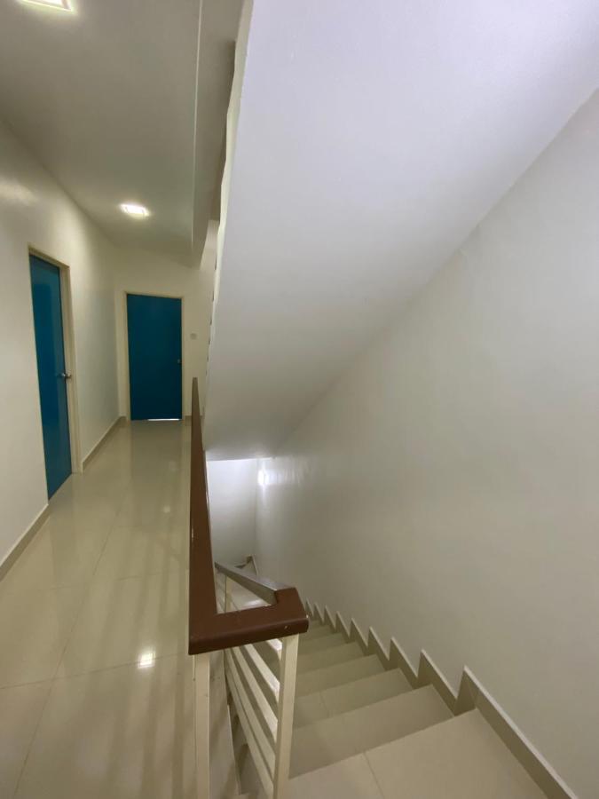 Entire Residential Home•Jia Residences Bkt Serdang沙登温暖的家 Seri Kembangan Luaran gambar