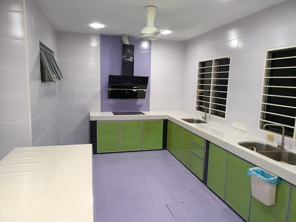 Entire Residential Home•Jia Residences Bkt Serdang沙登温暖的家 Seri Kembangan Luaran gambar
