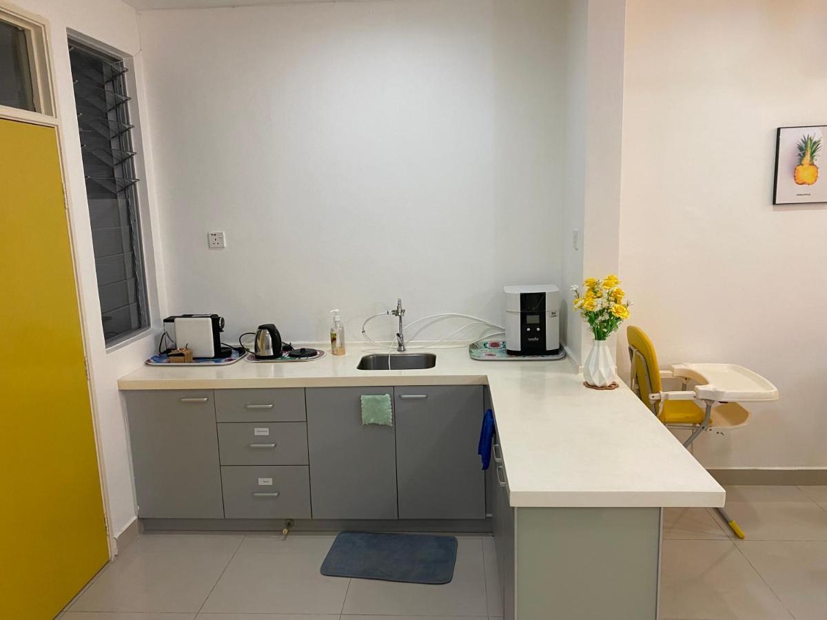 Entire Residential Home•Jia Residences Bkt Serdang沙登温暖的家 Seri Kembangan Luaran gambar