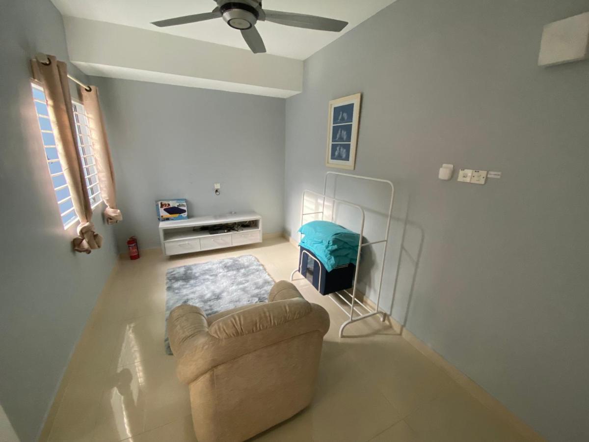 Entire Residential Home•Jia Residences Bkt Serdang沙登温暖的家 Seri Kembangan Luaran gambar